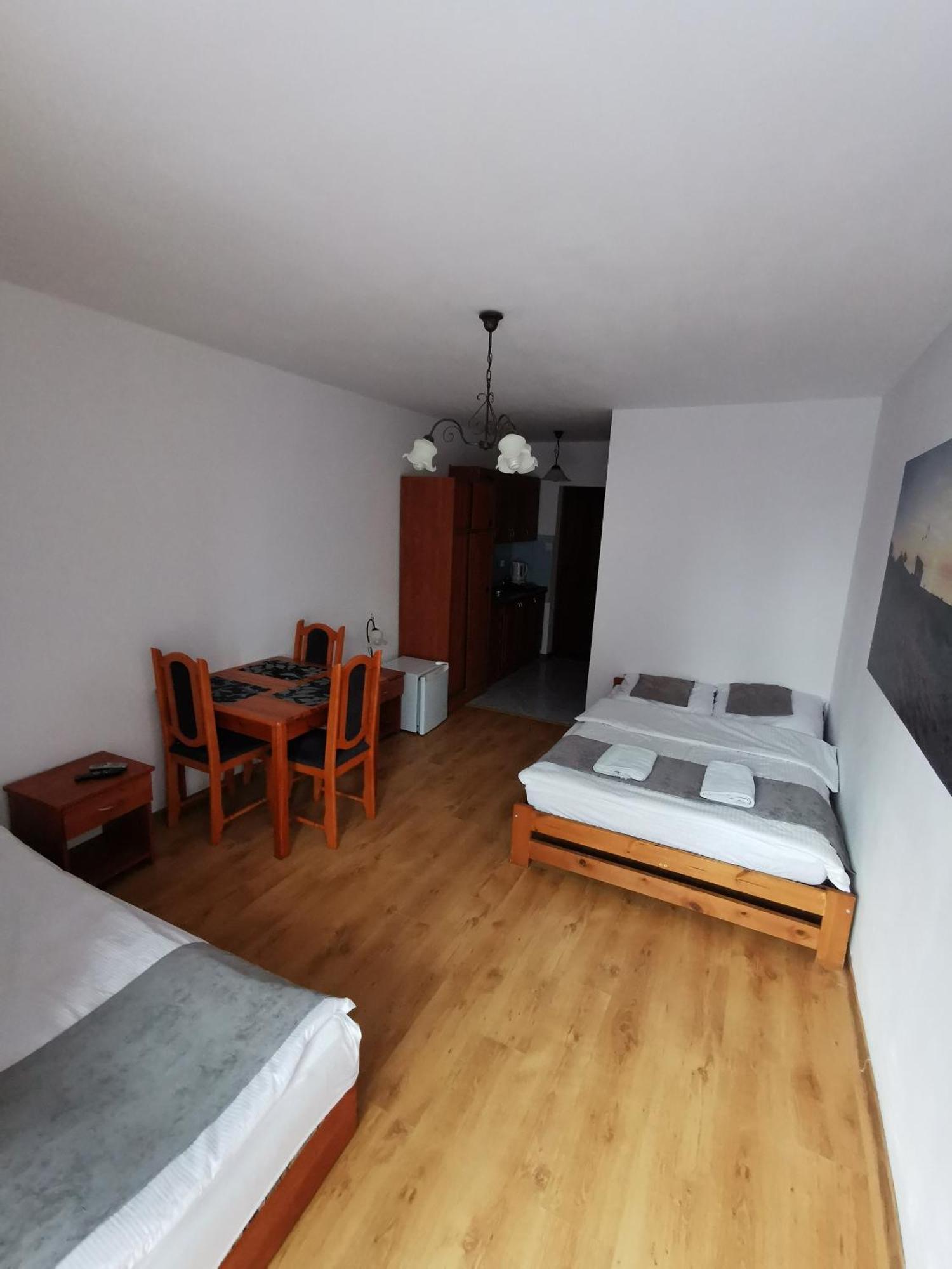 Grodzisko Pokoje Do Wynajecia Krynica Morska Zimmer foto